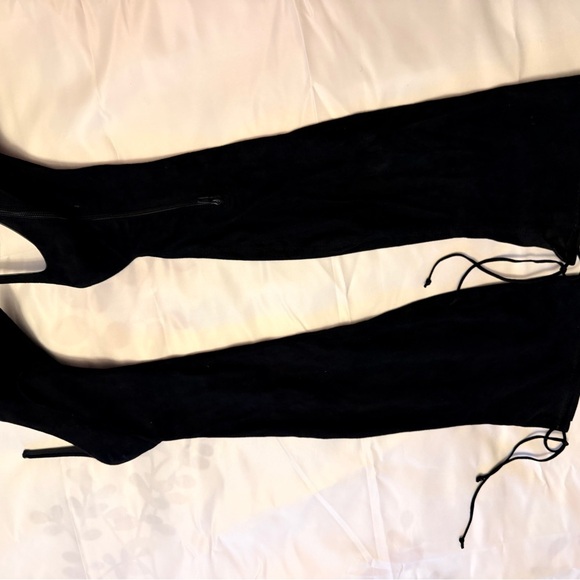 Forever 21 Shoes - Black Over-the-Knee Heeled Boots (Size 8) Forever 21 winter boots suede